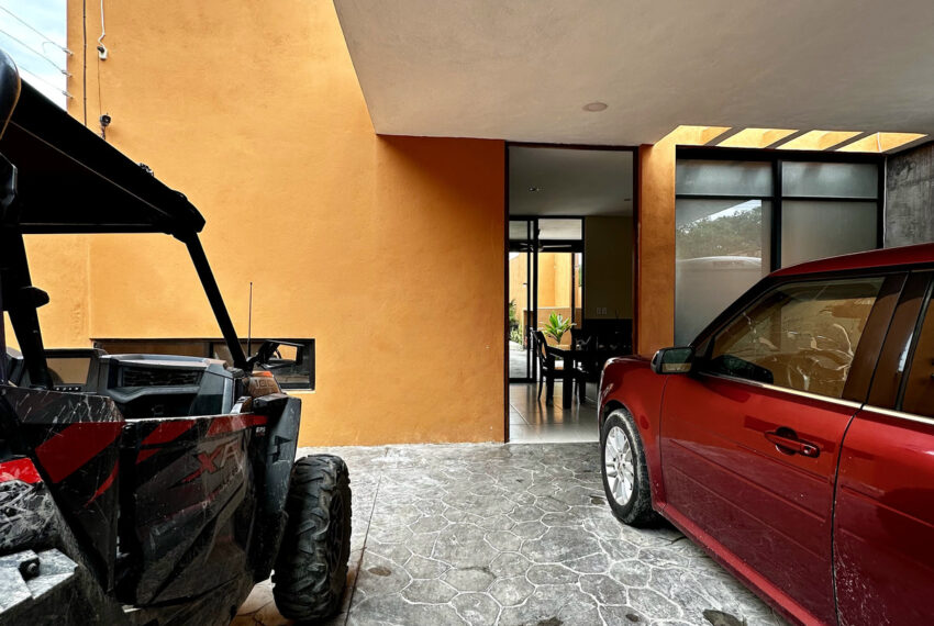 4. GARAGE