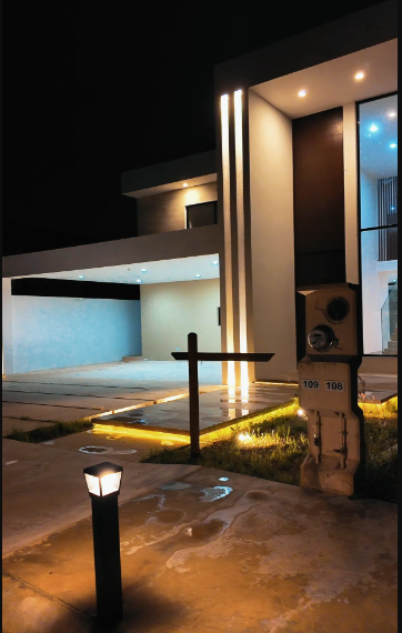 NORTE MERIDA FRENTE DE NOCHE