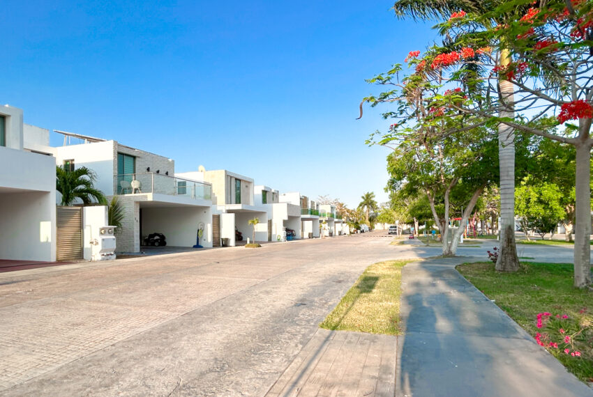 Casa-de-3-Recamaras-en-Venta-en-Merida-en-Privada-Porto-SMAH (4)