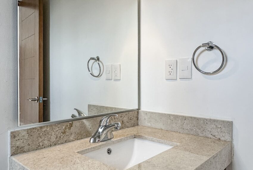 Casa-en-venta-de-4-habitaciones-con-alberca-en-Bosques-de-Conkal-norte-de-Merida (24)