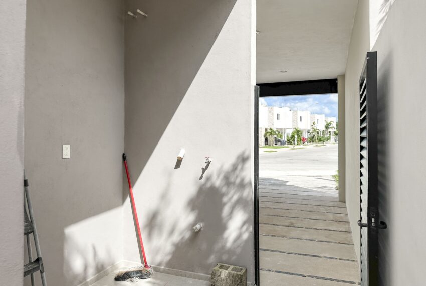 Casa-en-venta-de-4-habitaciones-con-alberca-en-Bosques-de-Conkal-norte-de-Merida (5)