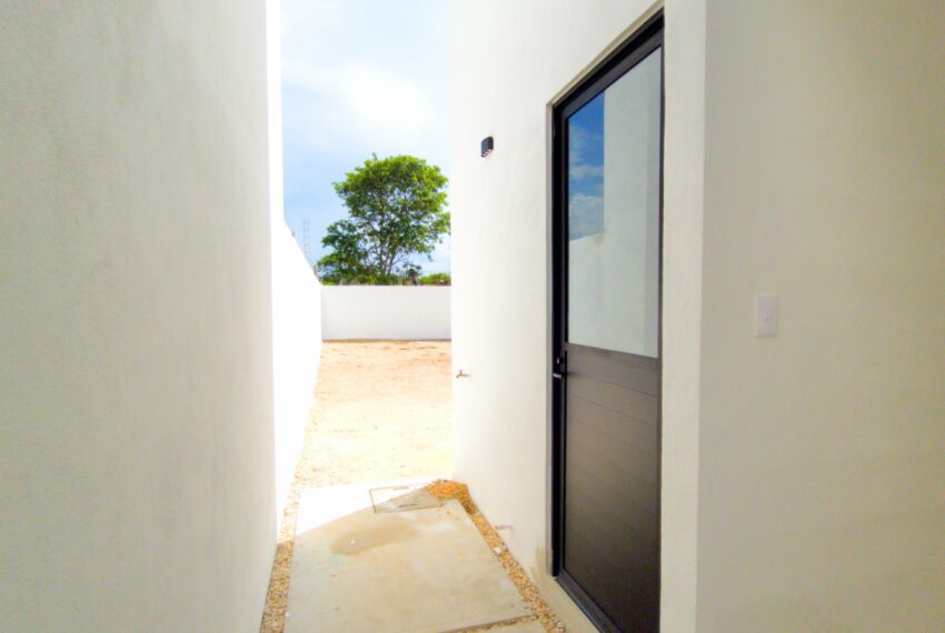 10. Pasillo de servicios_Caoba