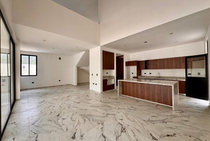 WhatsApp Image 2025-06-19 at 9.32.56 p.m. (1)