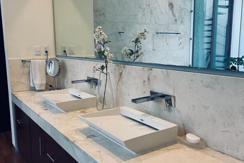 WhatsApp Image 2025-09-30 at 10.47.32 AM (2)