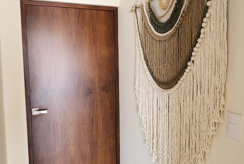 WhatsApp Image 2025-12-10 at 15.15.51