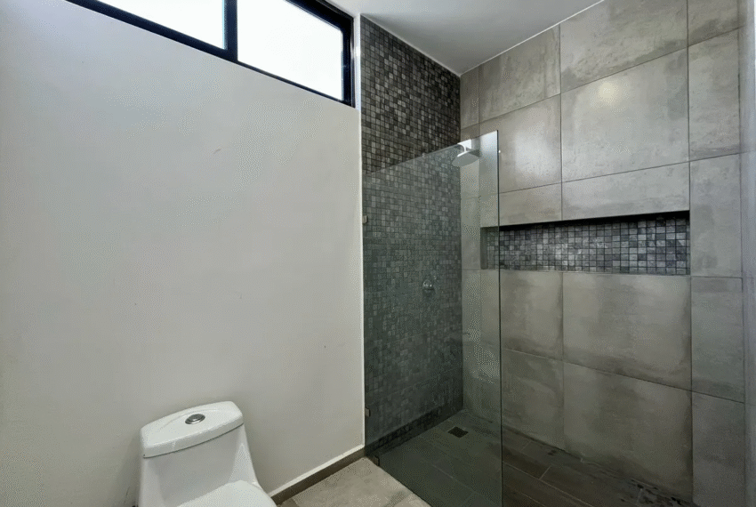 23 Baño Recámara Principal