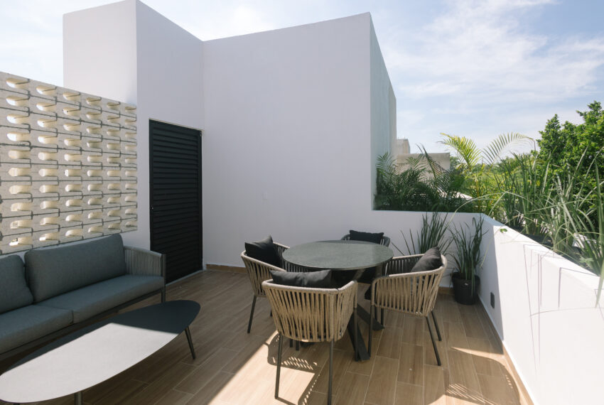 26 - Roof Top